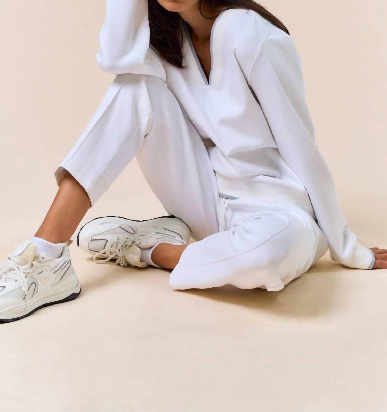 Lalavon - Colette V-neck Sweater