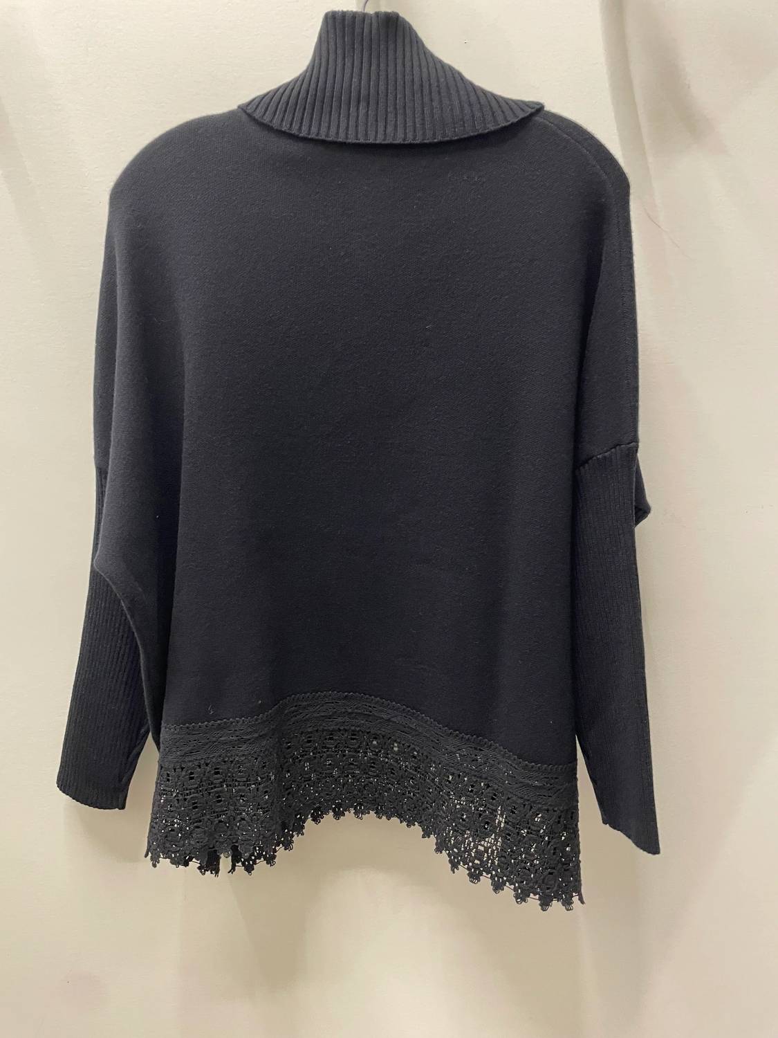 Tempo Paris - Women's Lace Hem Sweater