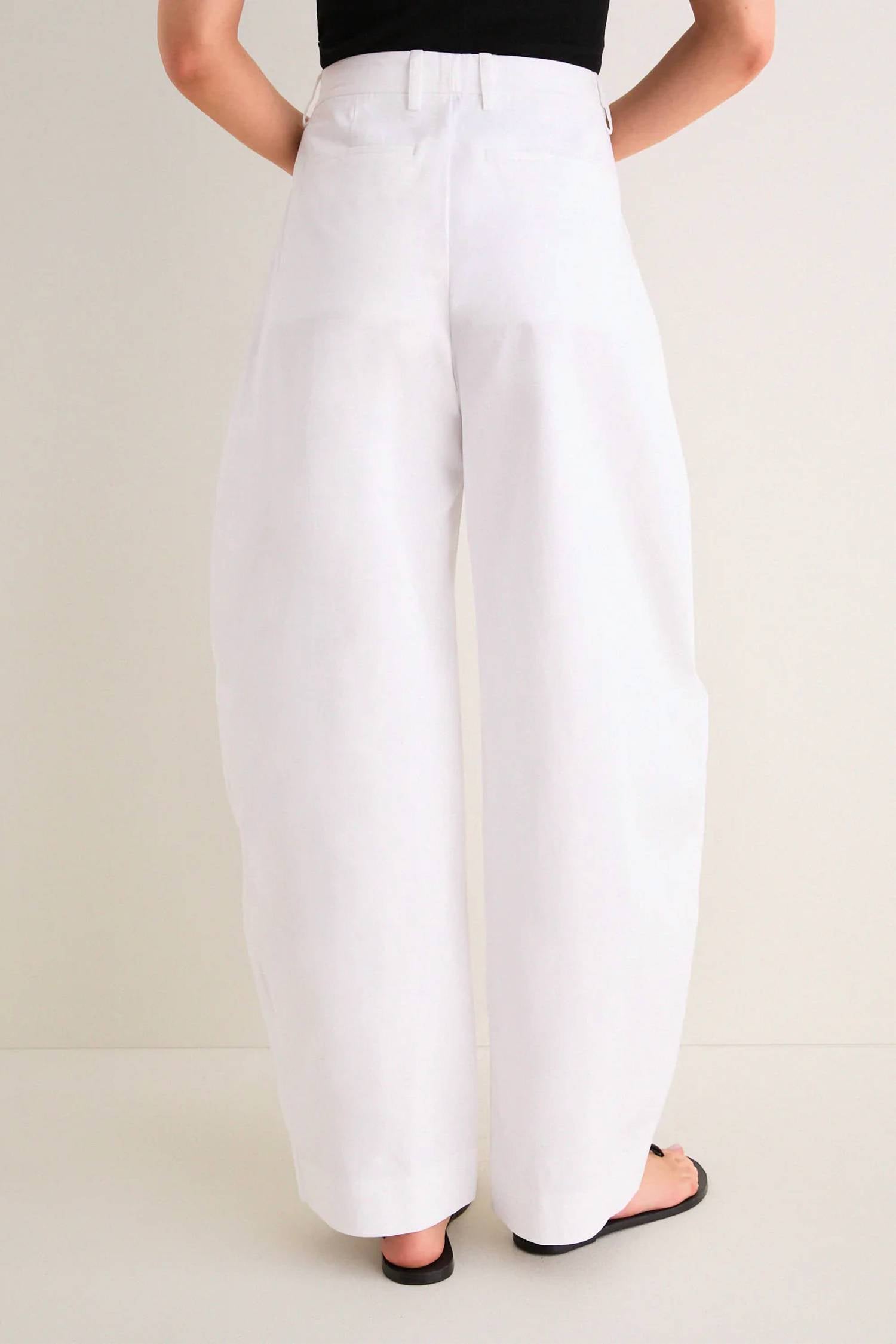 Staud - Elias Pleated Barrel Trouser Pants