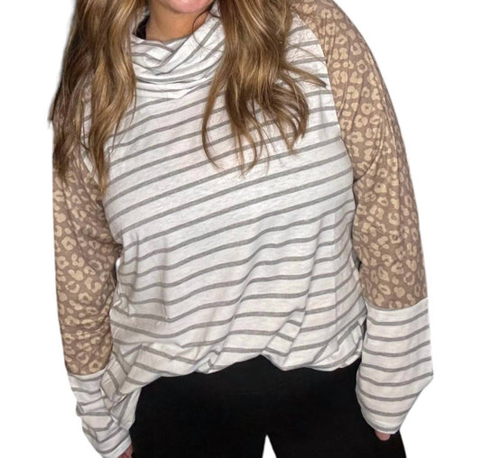 Lulu Clothes - Turtle Neck Pullover