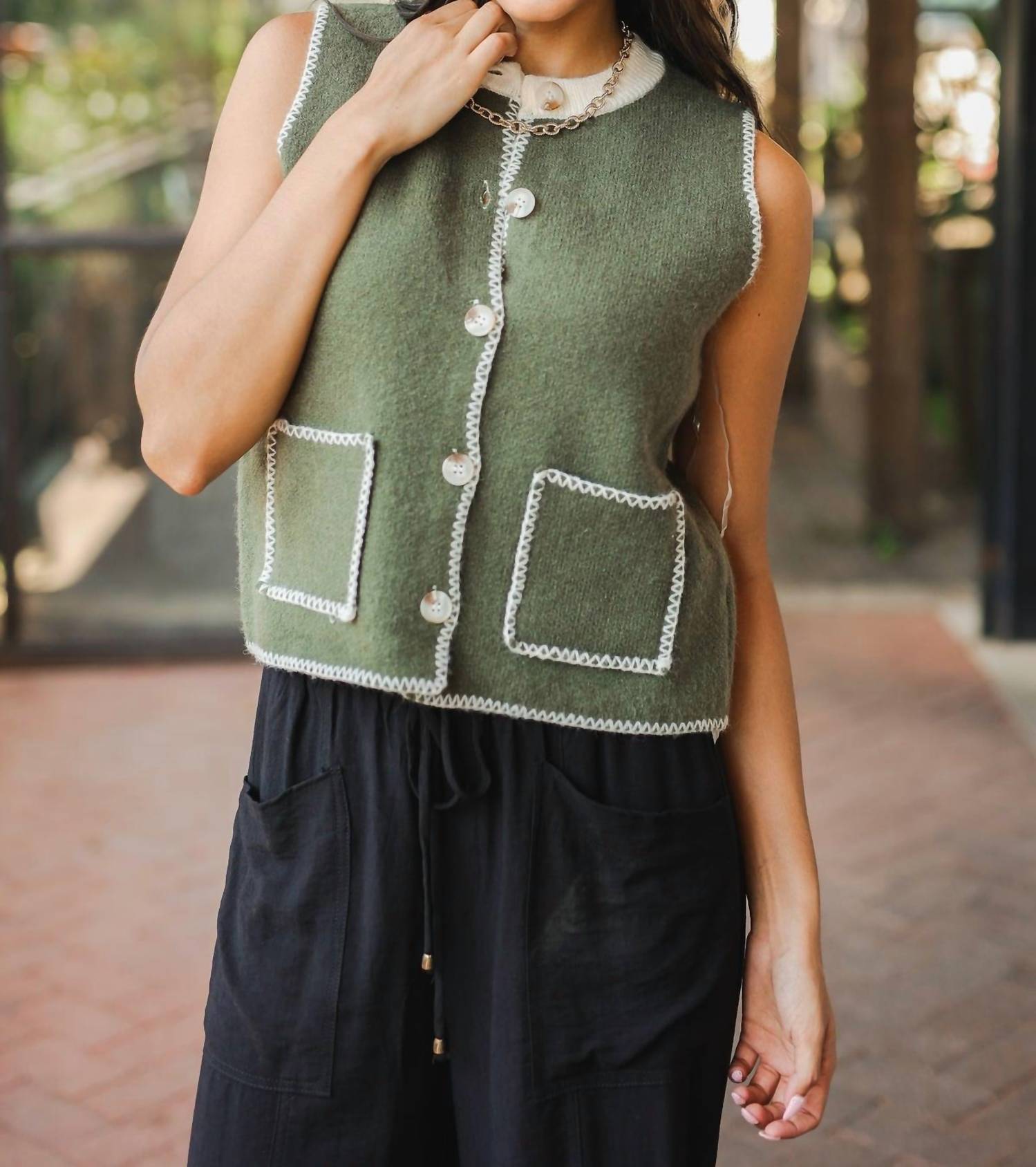 Entro - Sleeveless Button Up Vest