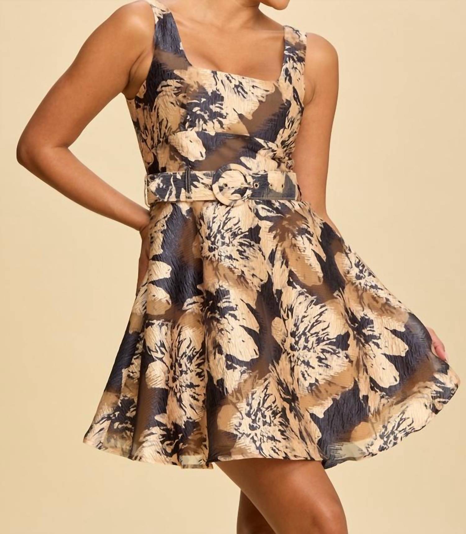 Luxxel - Dark Escape Belted Dress