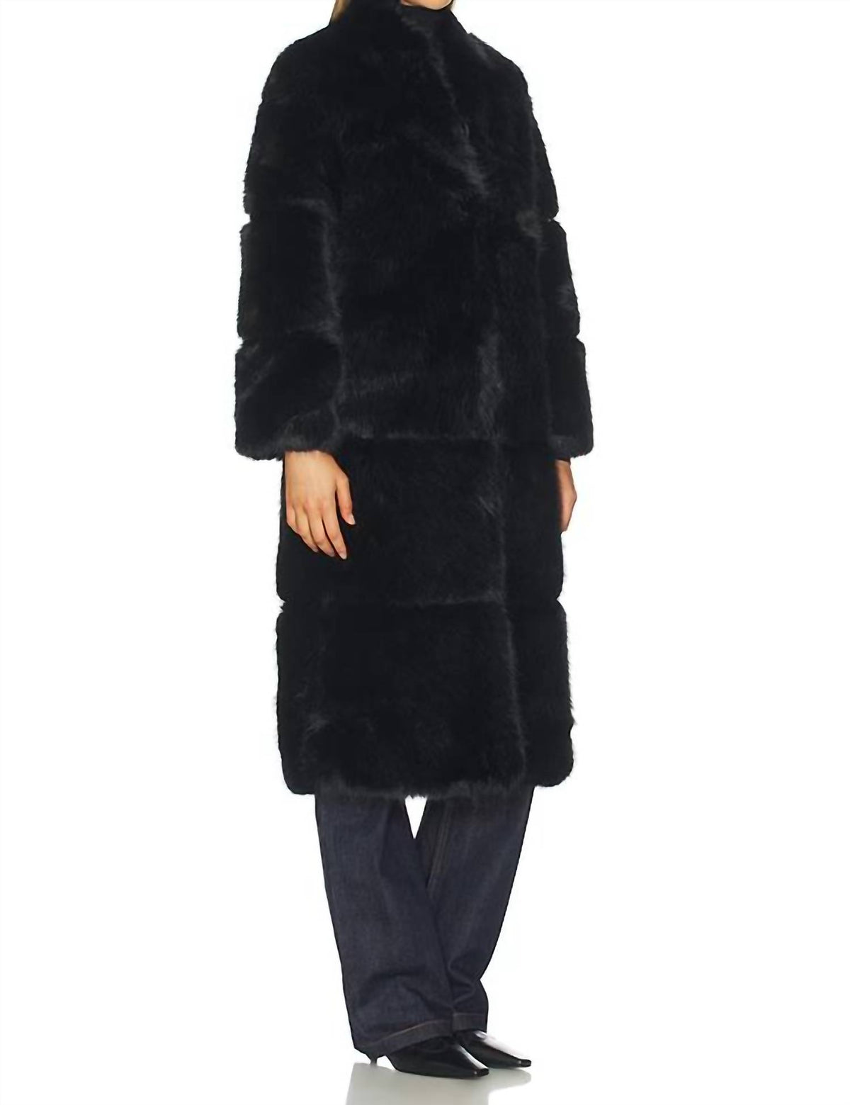 Apparis - Sylke Sable Coat