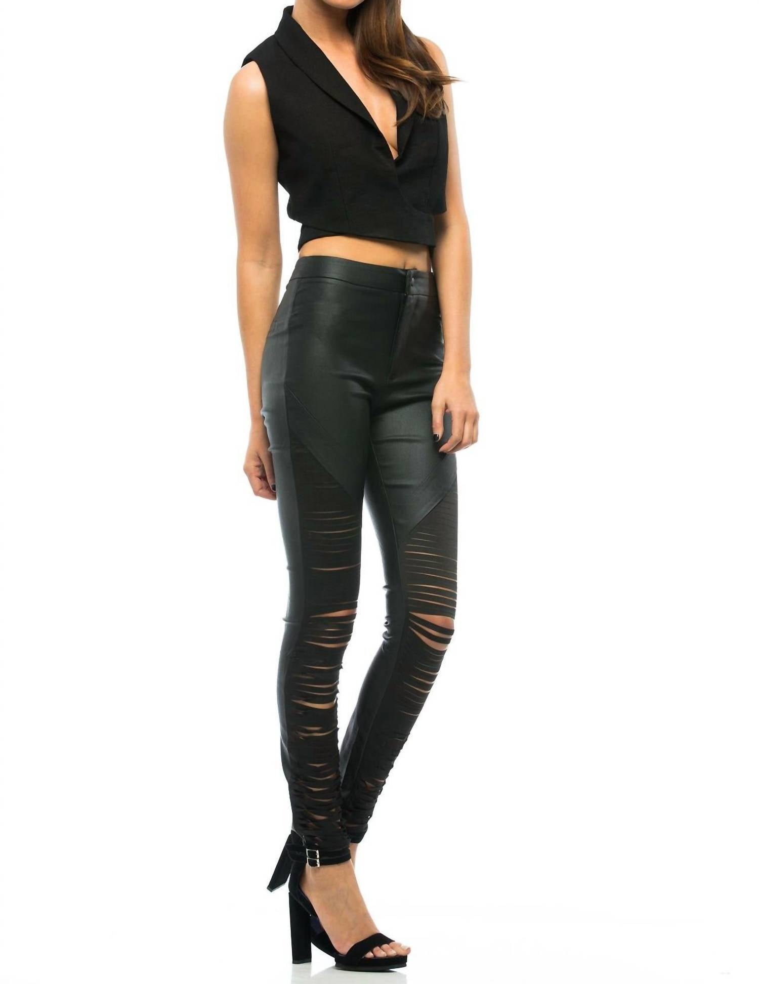 Asilio - Girl Boss Crop