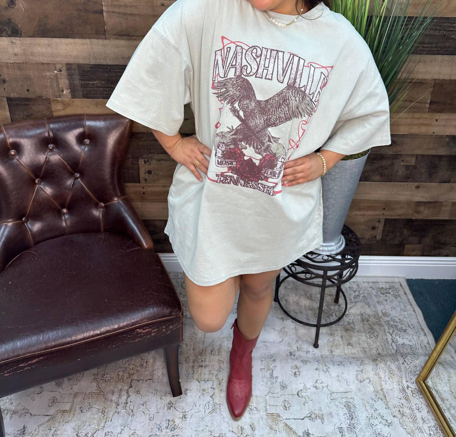Fantastic Fawn - Oversized Nashville Tee Top