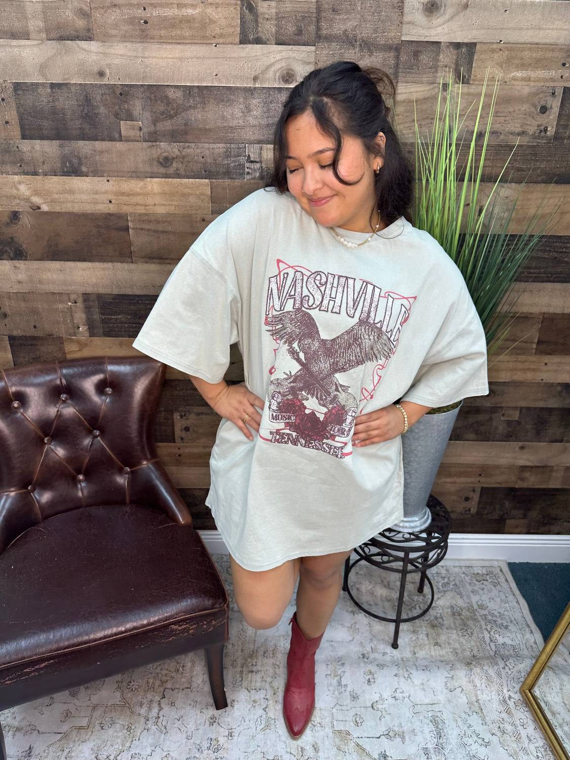 Fantastic Fawn - Oversized Nashville Tee Top