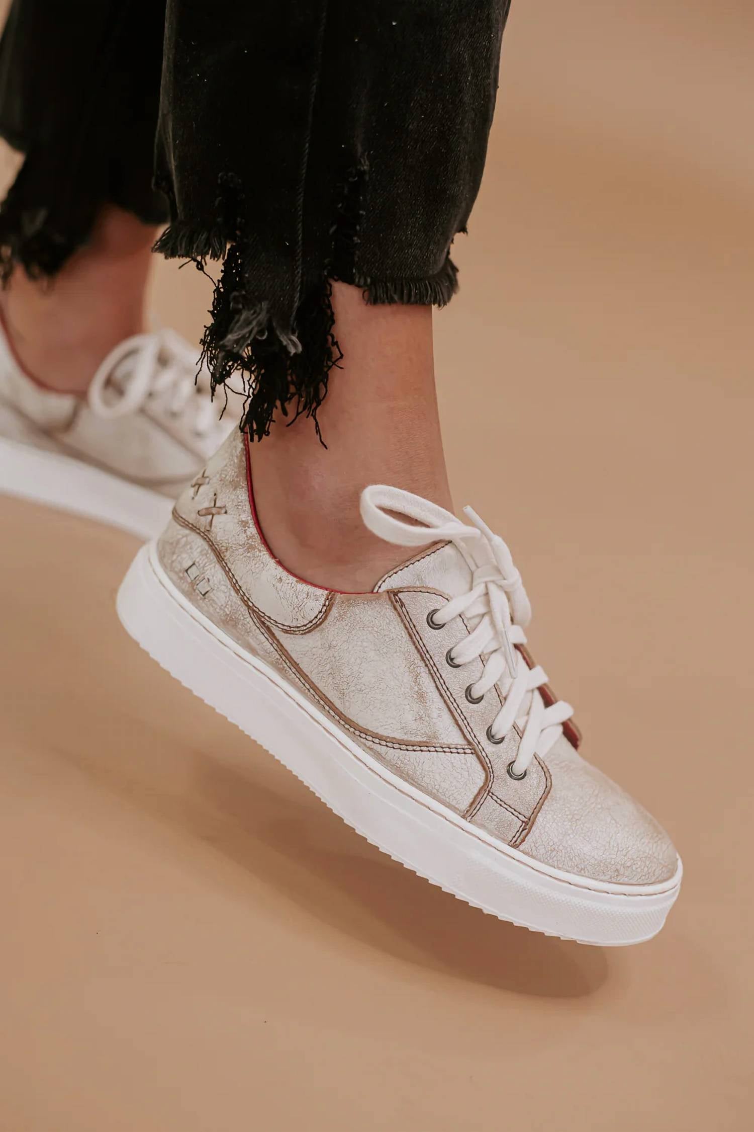 Bedstu - Women's Azeli Sneaker