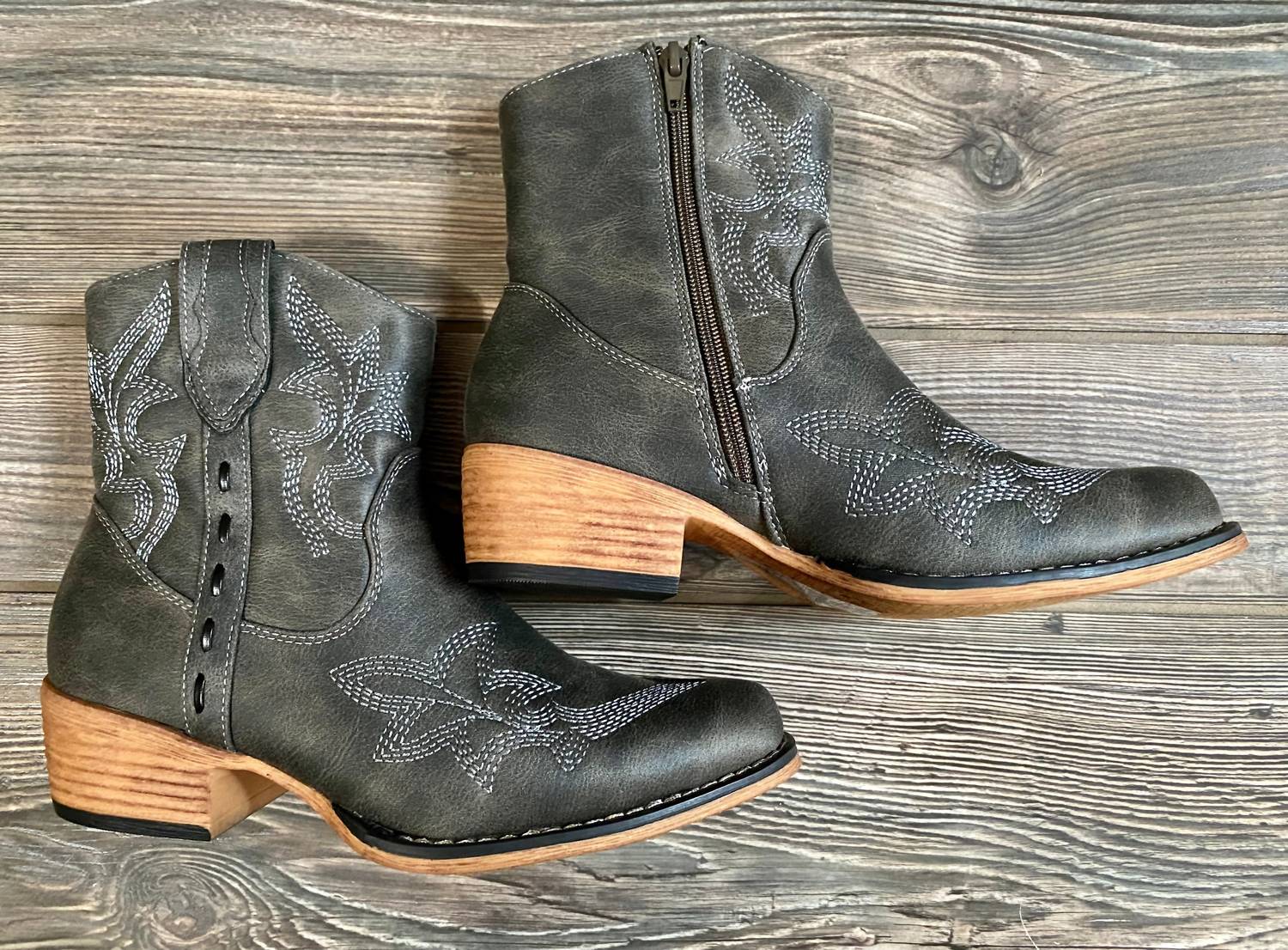Pierre Dumas Women's The West Ankle Bootie in black - women's shoe - alternate view