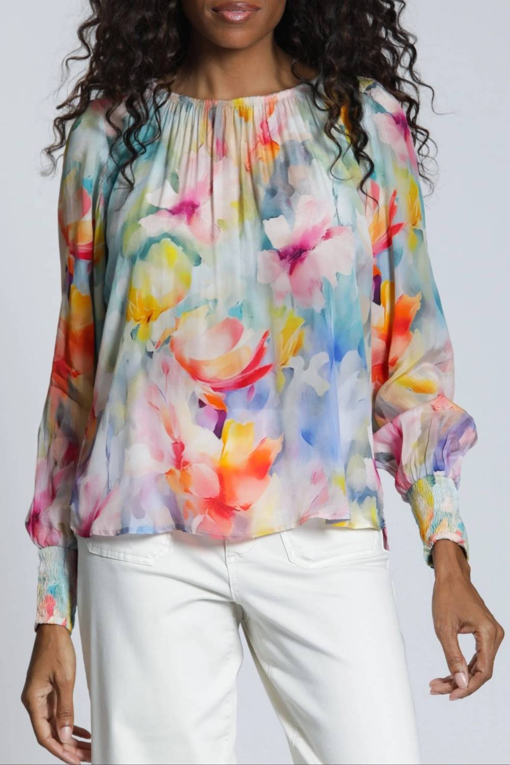 Apny - Pullover Blouse With Smocked Cuff