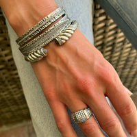 Tat2 Designs - Women's Vintage Velen Crystal Inlay Bangle