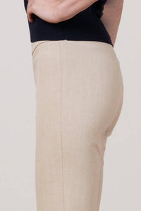 Avenue Montaigne - Needle Line Cropped Flare Cut Pant