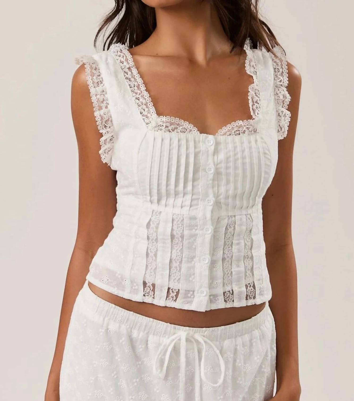 Le Lis - Juliette Eyelet Lace Tank Top