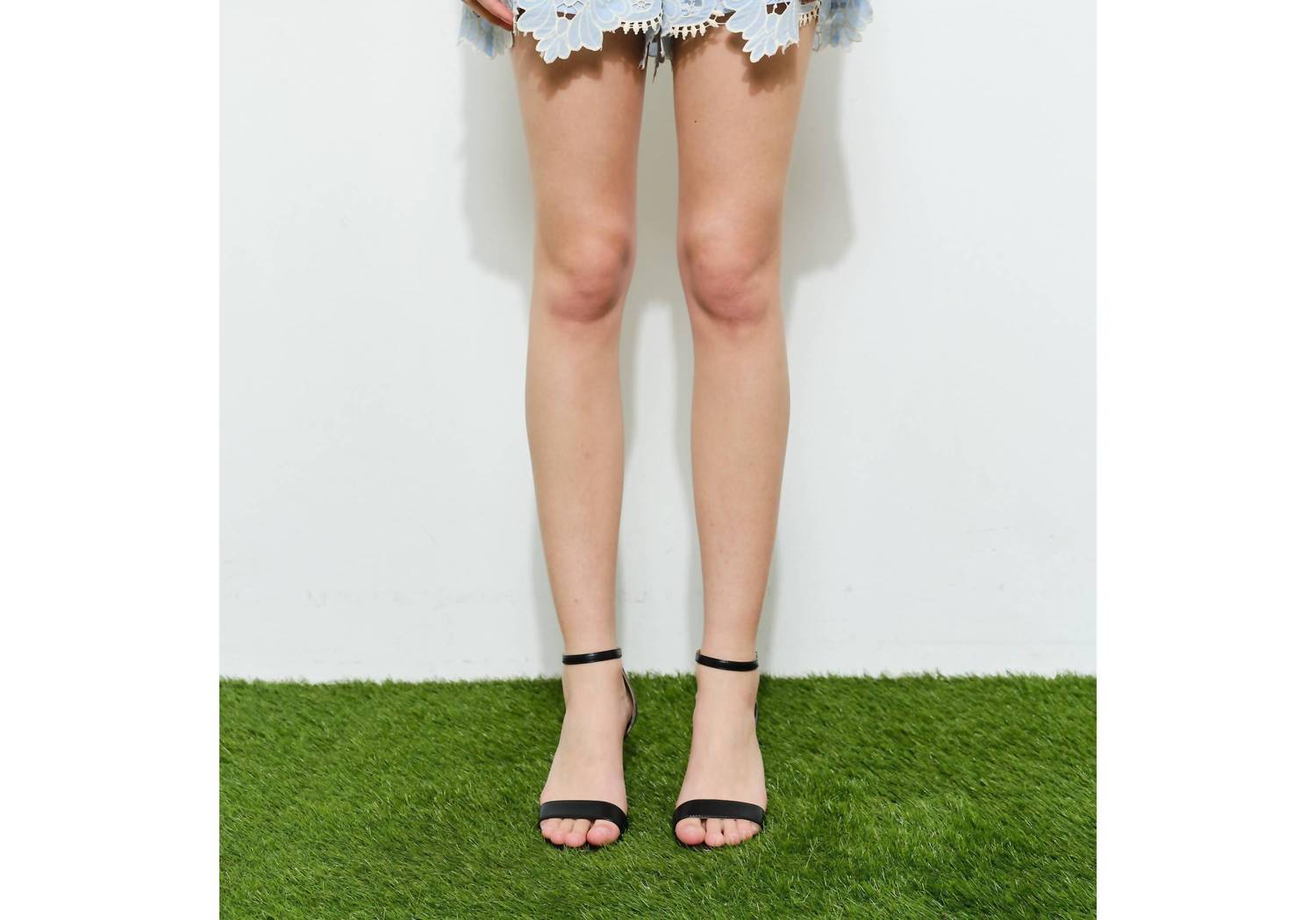 Ina Fashion - Fleurette Lace Shorts