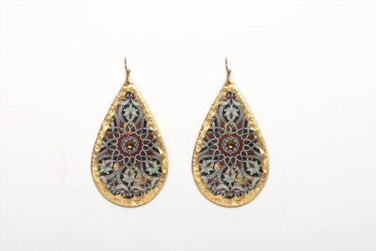 Avenue Chic - Women's Leaf Moors Earrings