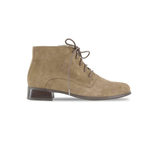 Munro - Women's Antonia Ankle Boot