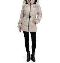Laundry By Shelli Segal - Stretch Quilted Puffer Coat With Faux Fur Trim Jacket