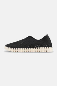 Ilse Jacobsen Women's Tulip 139 Shoes in black 1 - women's flats - detail view