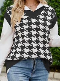 Lily Clothing - Plaid Loose Sleeveless Sweater