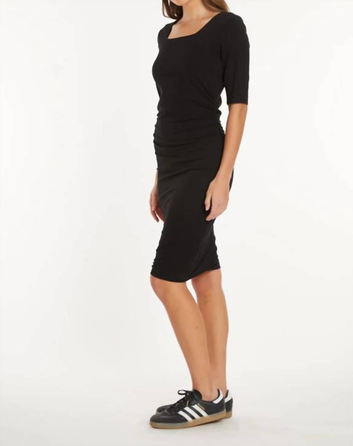 Mododoc - Elbow Sleeve Below the Knee Ruched Dress