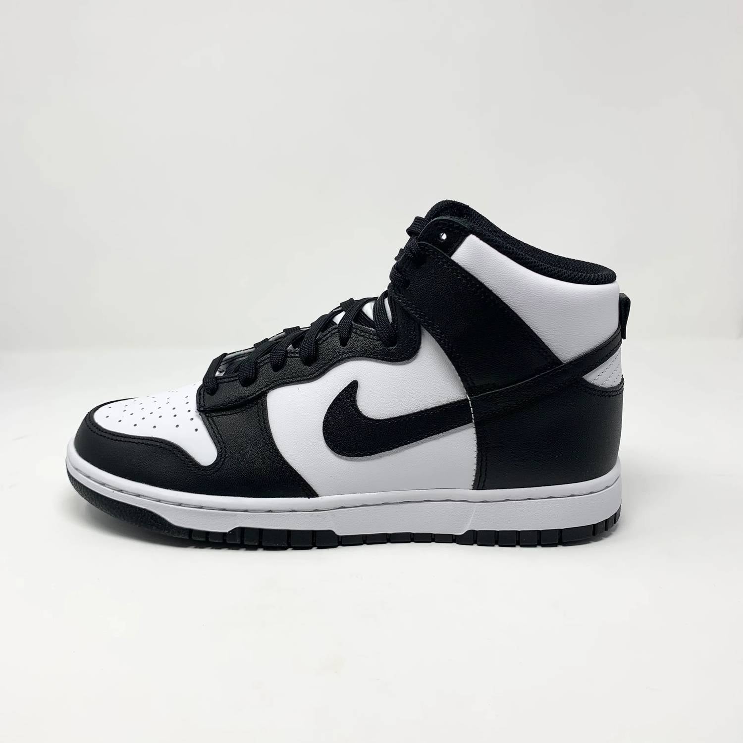 Nike - Men's Dunk High Retro Sneakers