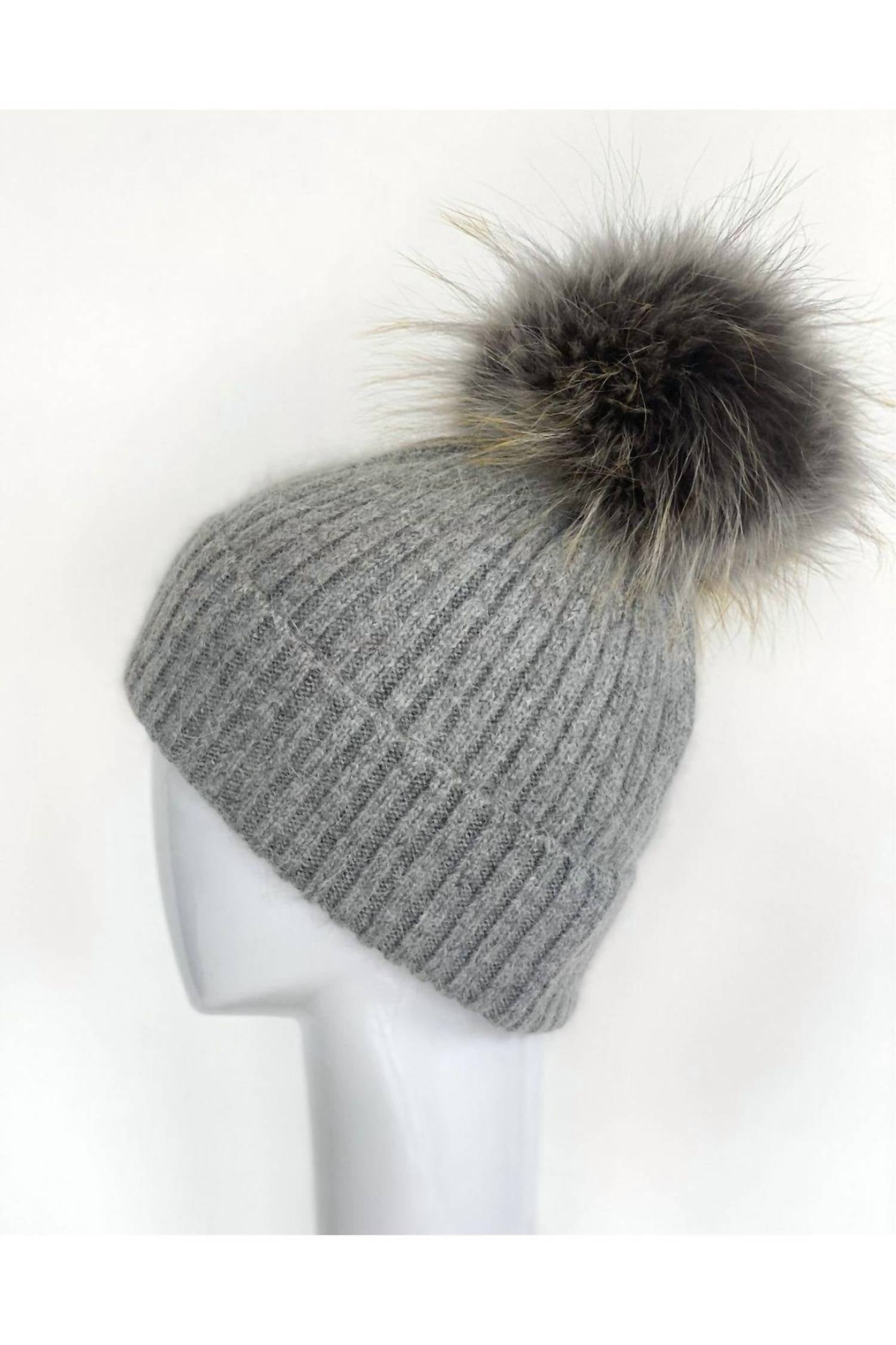 Linda Richards - Women's Wool Pom-pom Hat