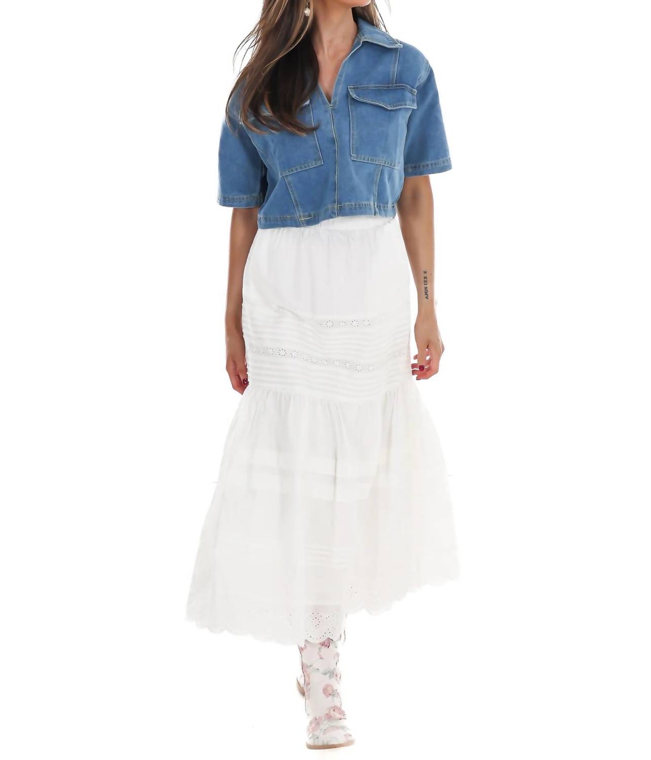 Hyfve - Clean Cut V-Neck Cropped Top