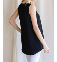 Jodifl - V-neck Sleeveless Top