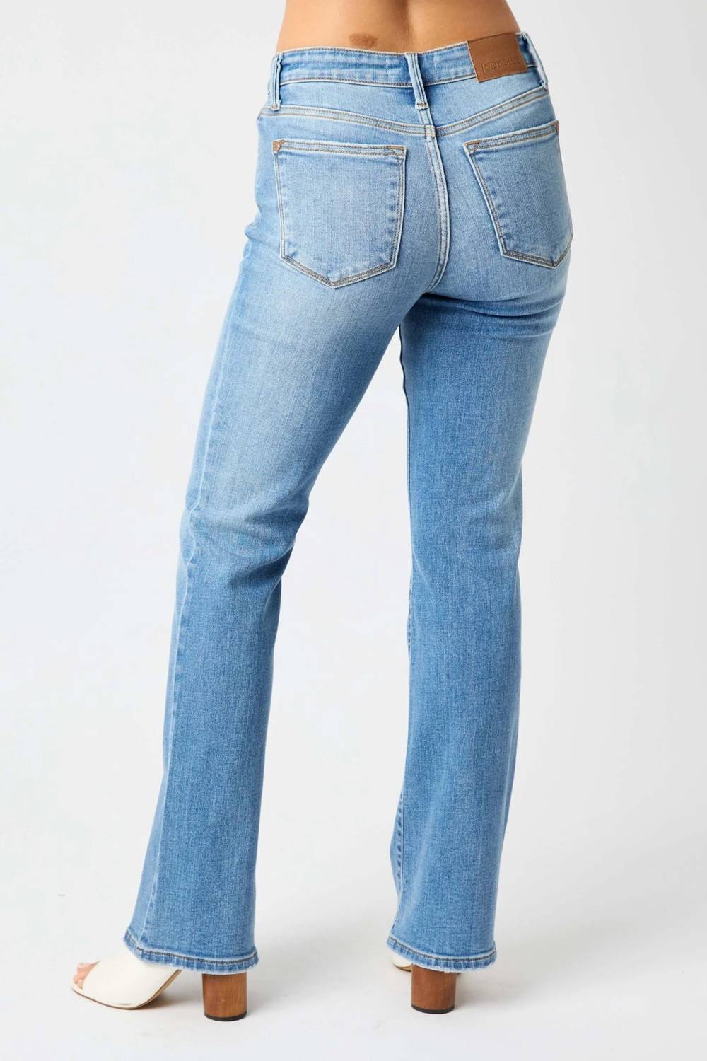 Judy Blue - Mid Rise Vintage Bootcut Jeans