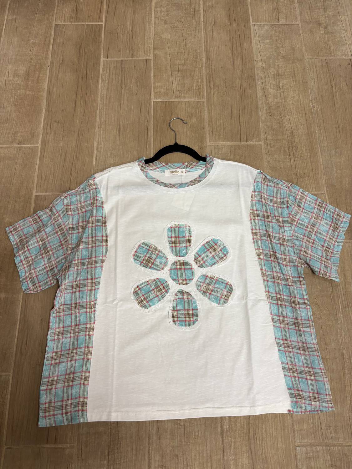 Mello - Women's Flower Patch Shirt