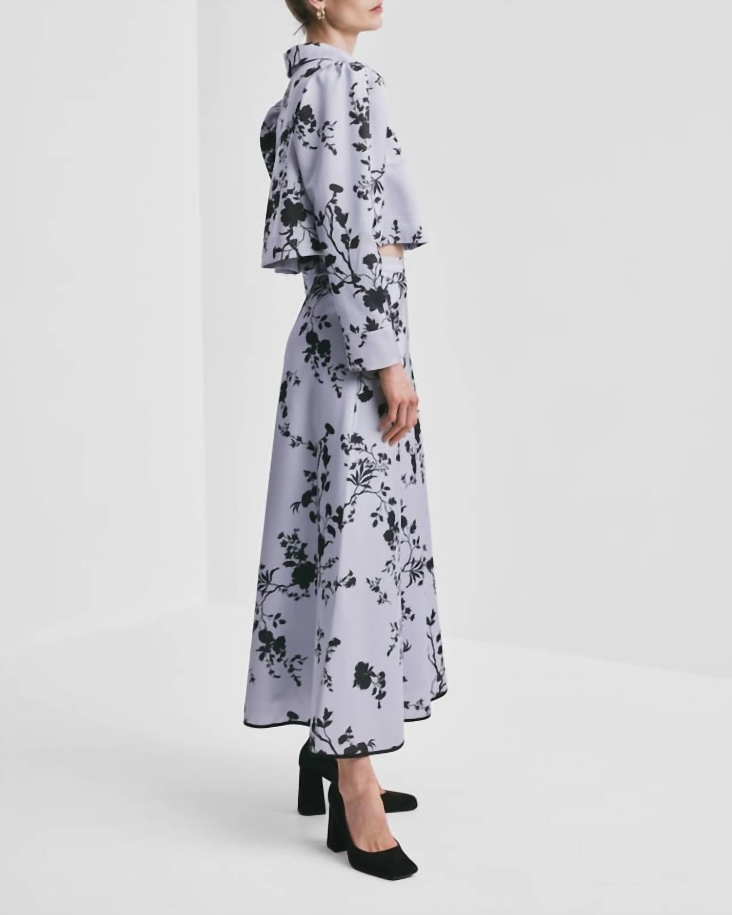 Bytimo - Tailored Long Sleeve Satin Jacket