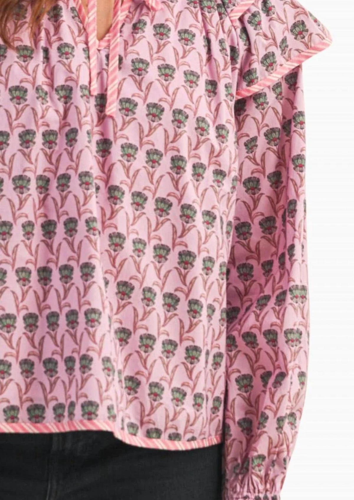 &Merci - Floral Flutter Sleeve Top