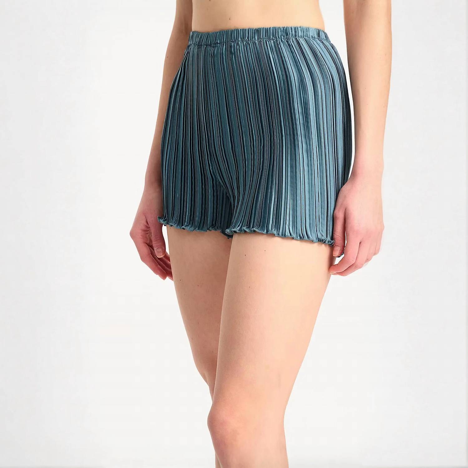Daphne Valente - Zoe Shorts