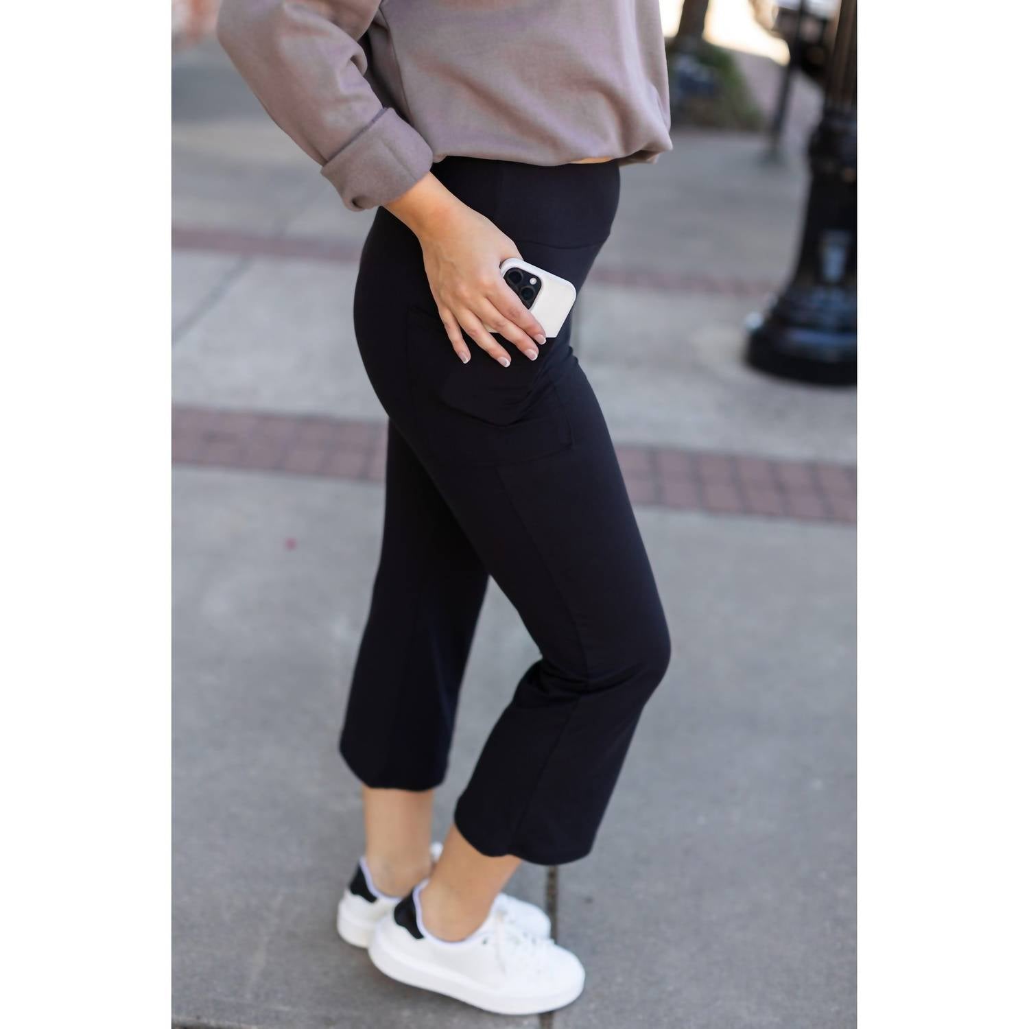 Julia Rose - Delilah Kick Flare Leggings With Pockets