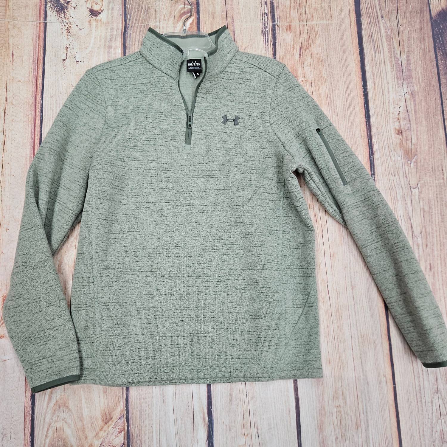 UNDER ARMOUR Men's Speacialist Top in green - men's long sleeve top