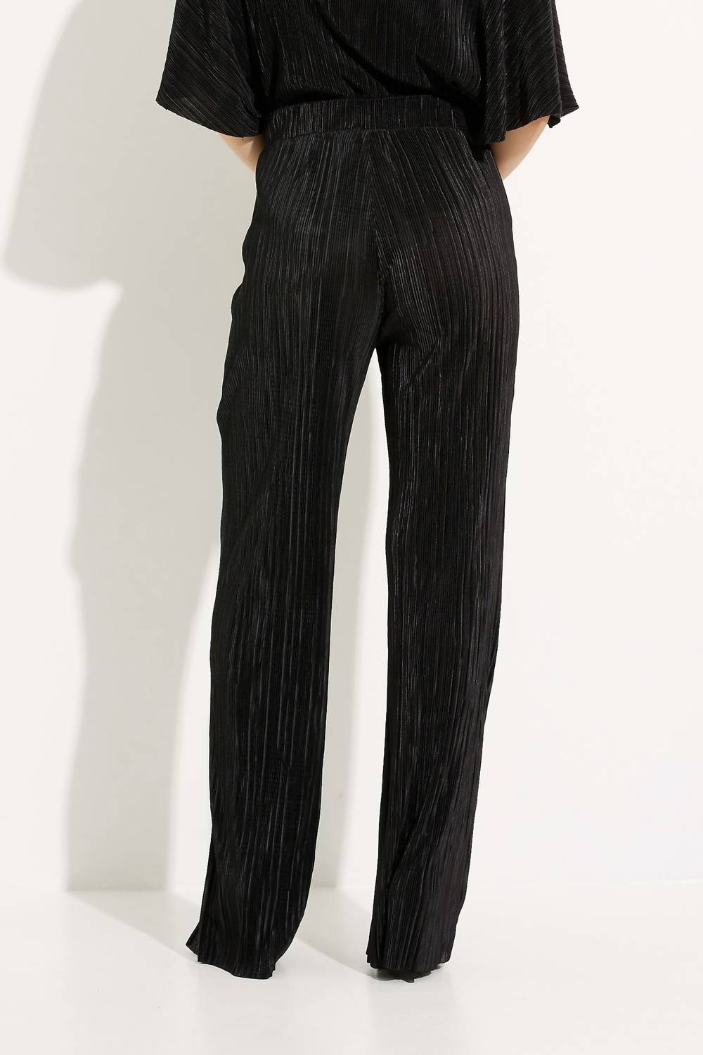 WIDE LEG KNIT PANTS