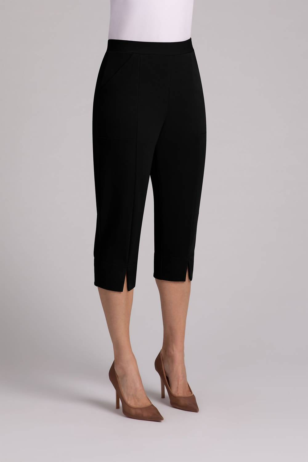 Sympli Hepburn Capri Pant in black - women's pants - detail view