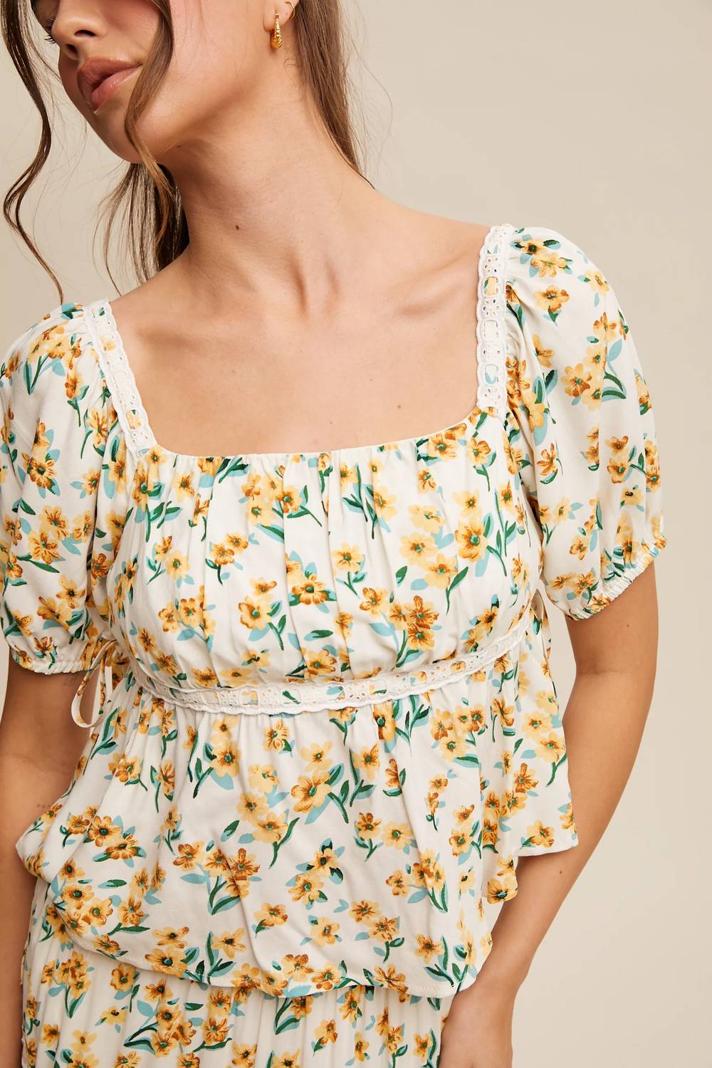 Listicle - Women's Flower Print Pleated Babydoll Top