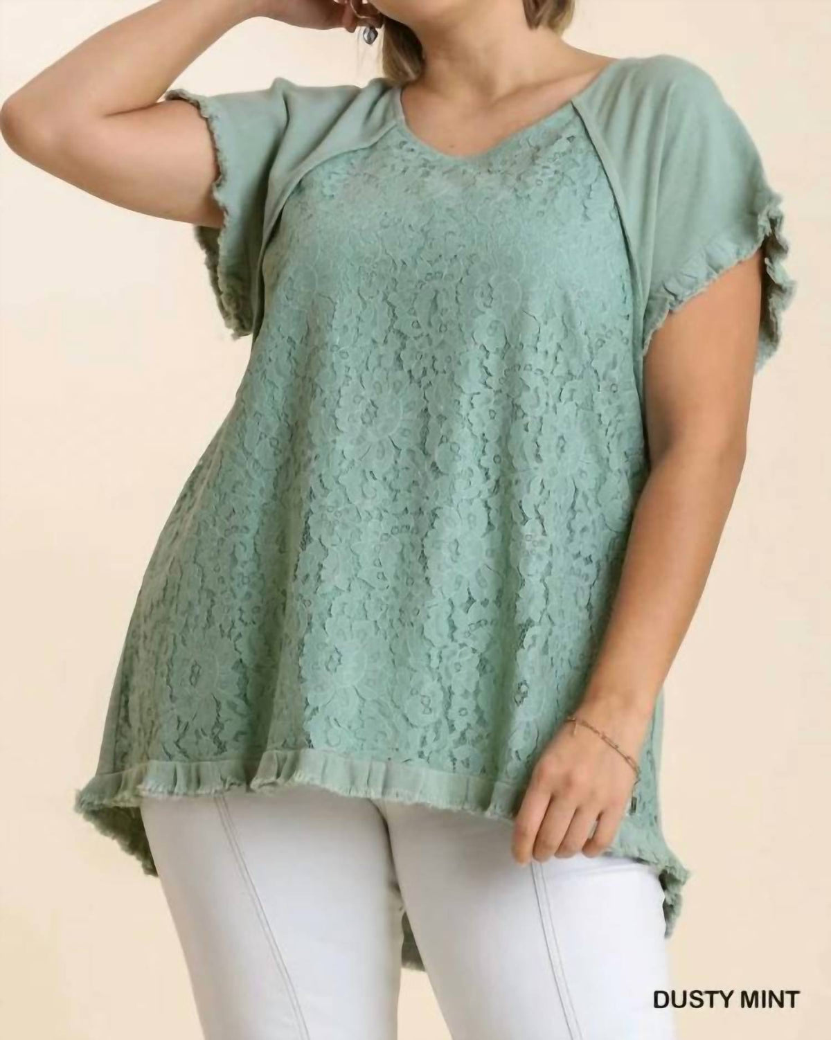 Umgee - Floral Lace Detail Short Sleeve Curvy Top
