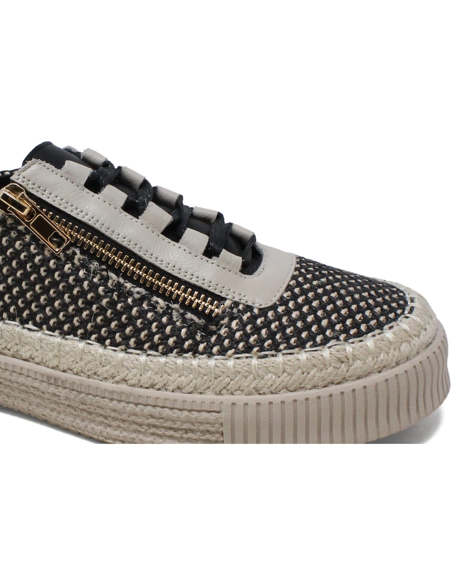 Django & Juliette - Women's Tellow Shoes