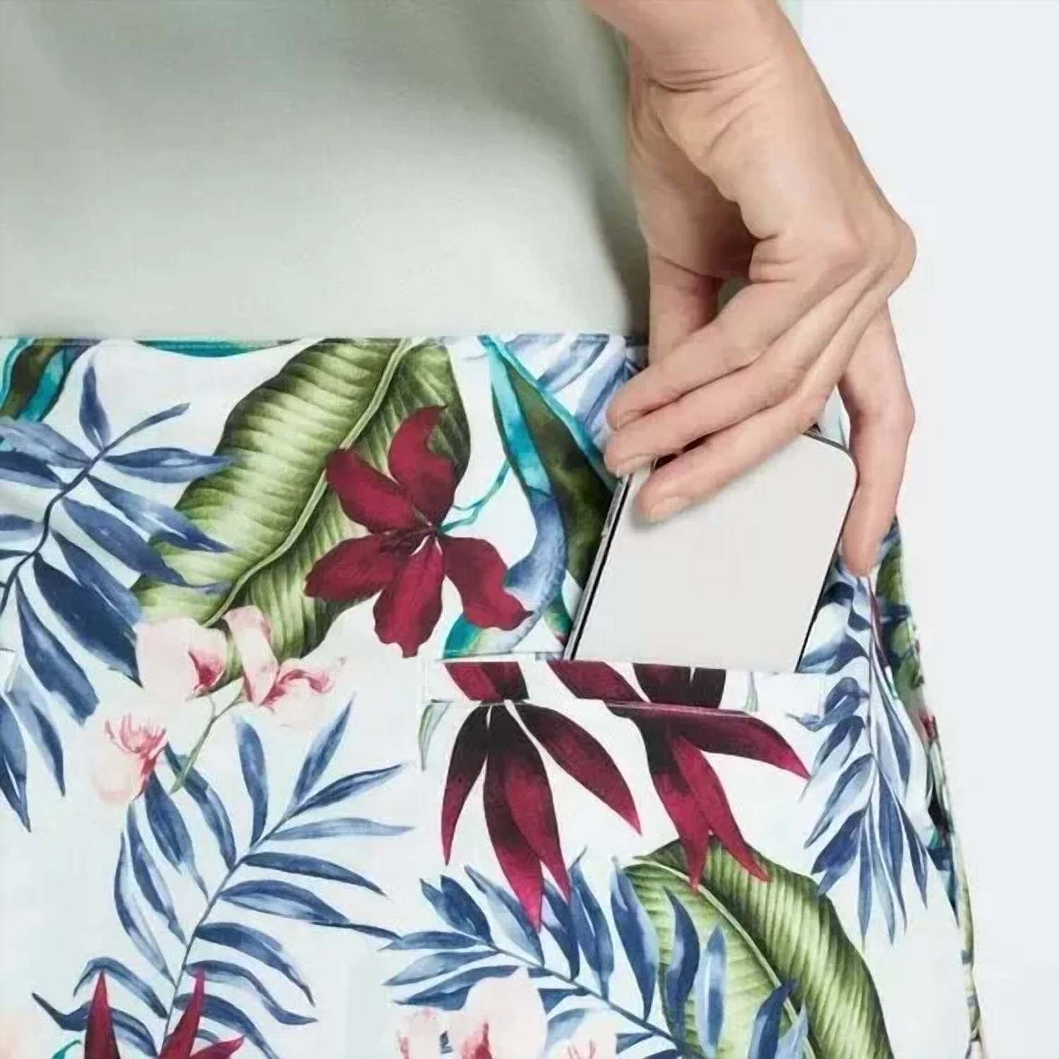 Lady Hagen - 16" Palm Overlap Skort