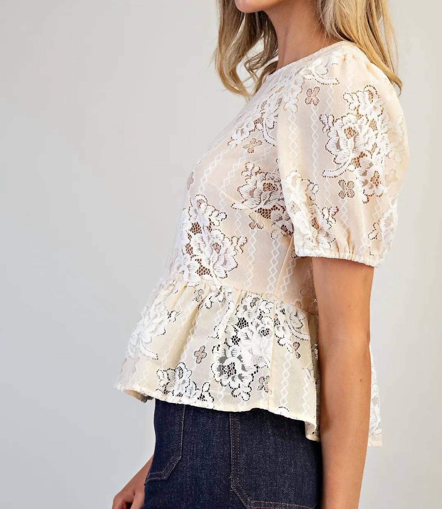 Ee:Some - Floral Lace Puff Sleeve Blouse