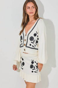 Baevely By Wellmade - Embroidered Floral Cardigan