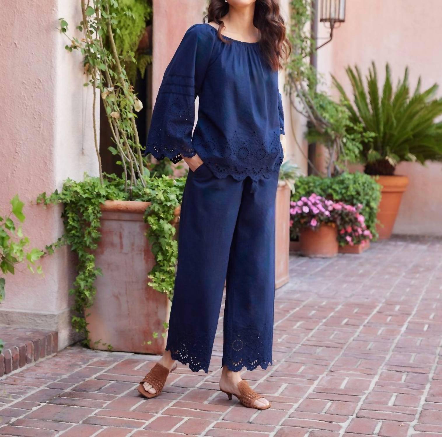 Karen Kane - Embroidered Scallop Edge Cropped Pants