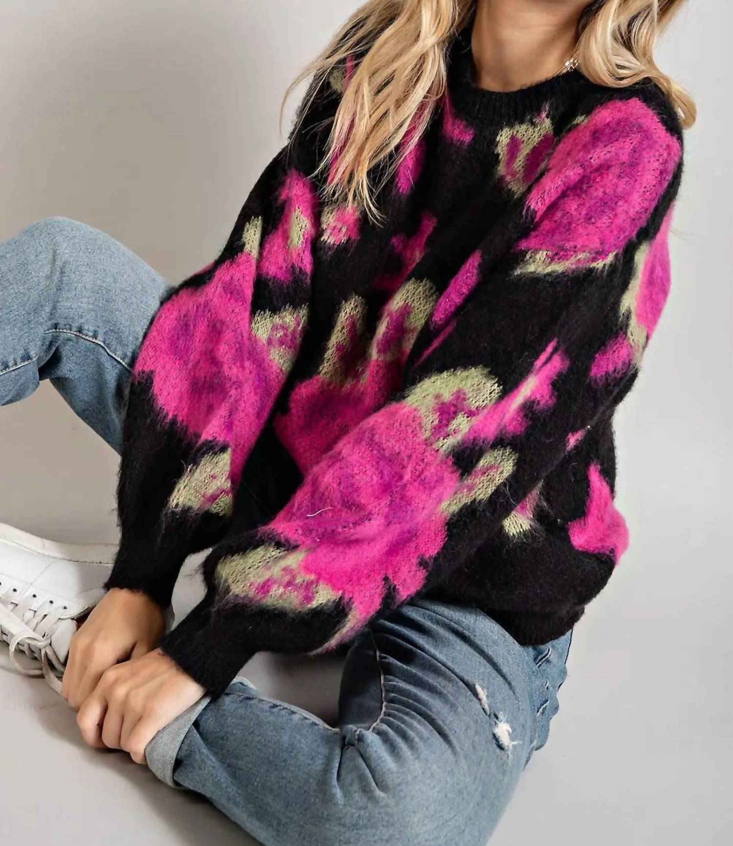 143 Story - Finnegan Fuzzy Flower Sweater