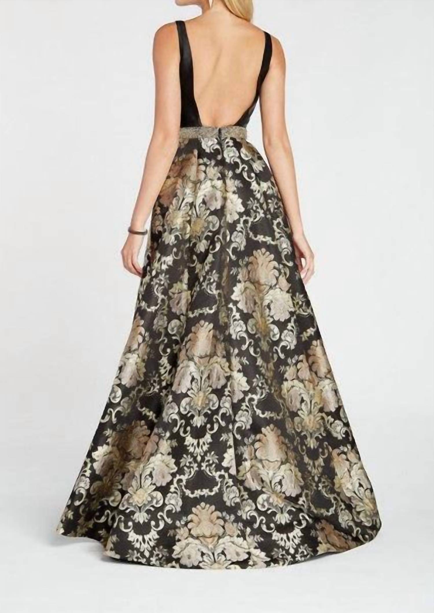 Alyce Paris - Sleeveless V-Neck Gown