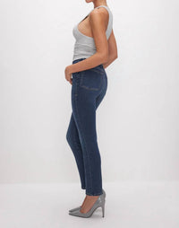 Good American - Good Legs Straight Jeans