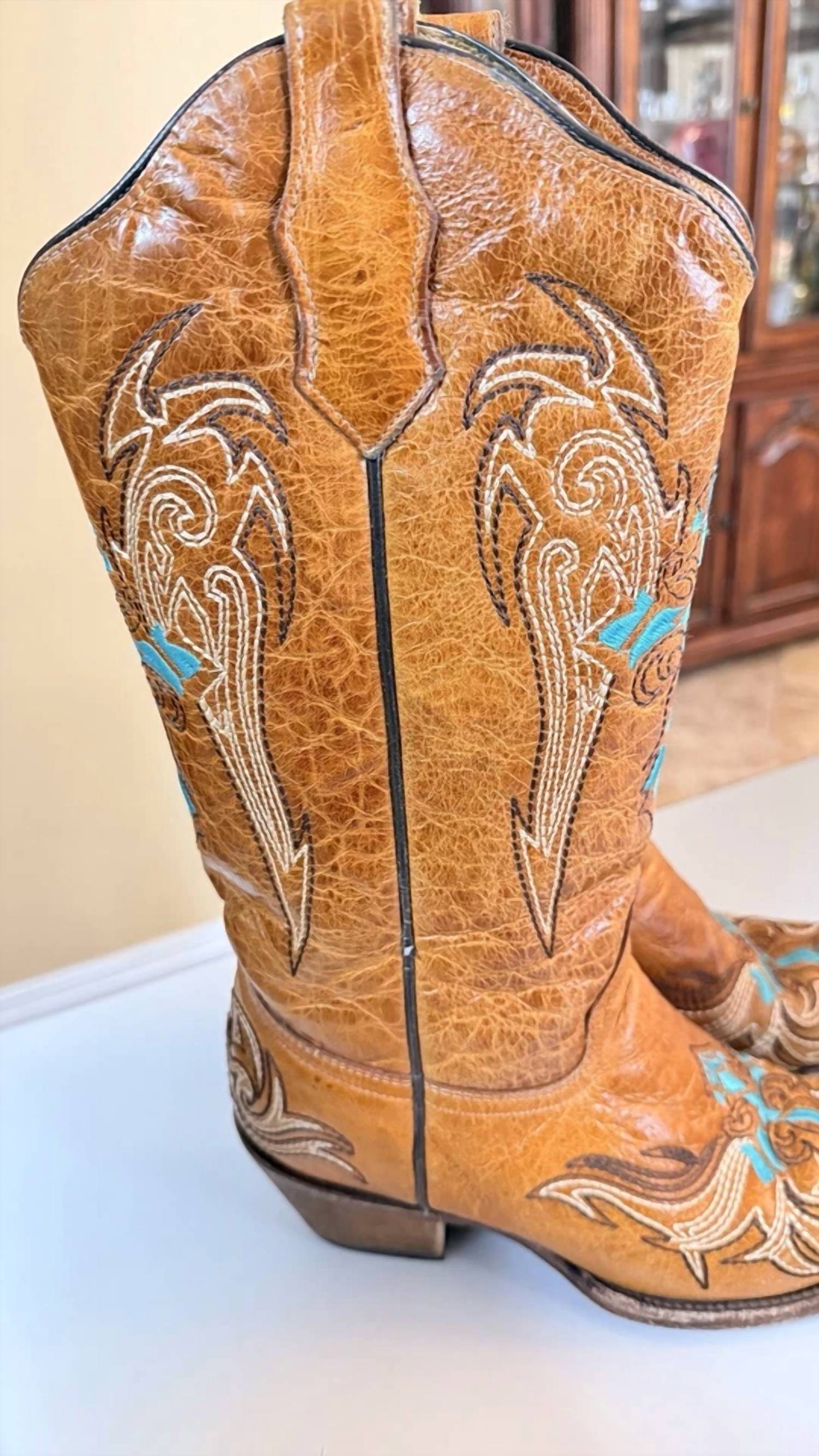 Corral - Women's Cross Wing Cowgirl Boots