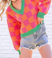 Main Strip - V-Neck Checkered Sweater