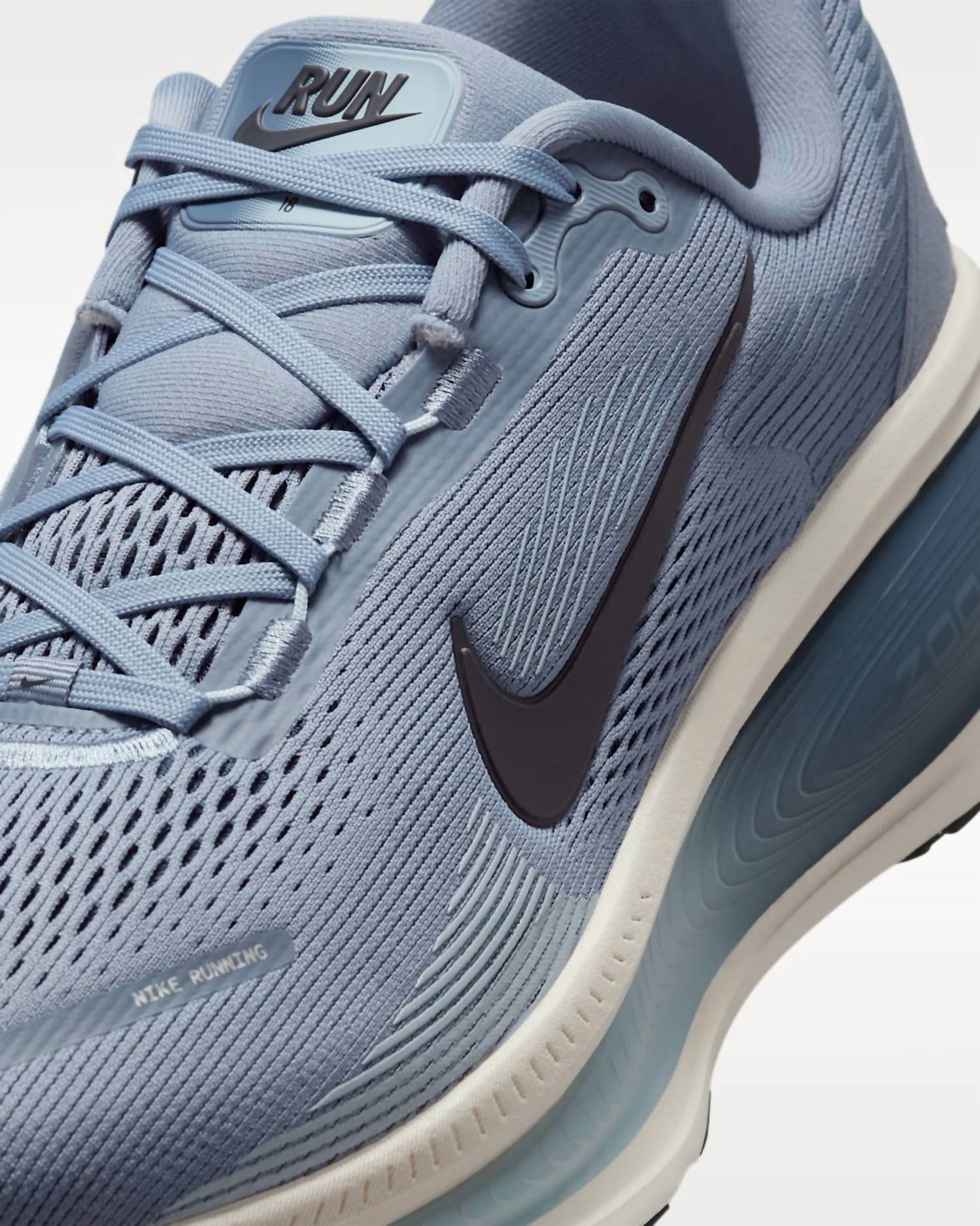 Nike - Men's Vomero 18 Road Running Shoes