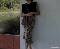 Melie Bianco - Women's Carrie Pleated Vegan Leather Shoulder Bag